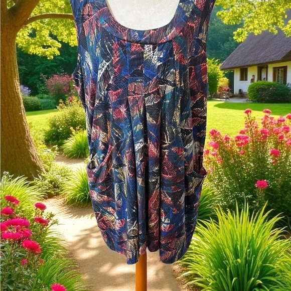 Vibrant Patterned Sleeveless Tunic - Picture 1 of 5